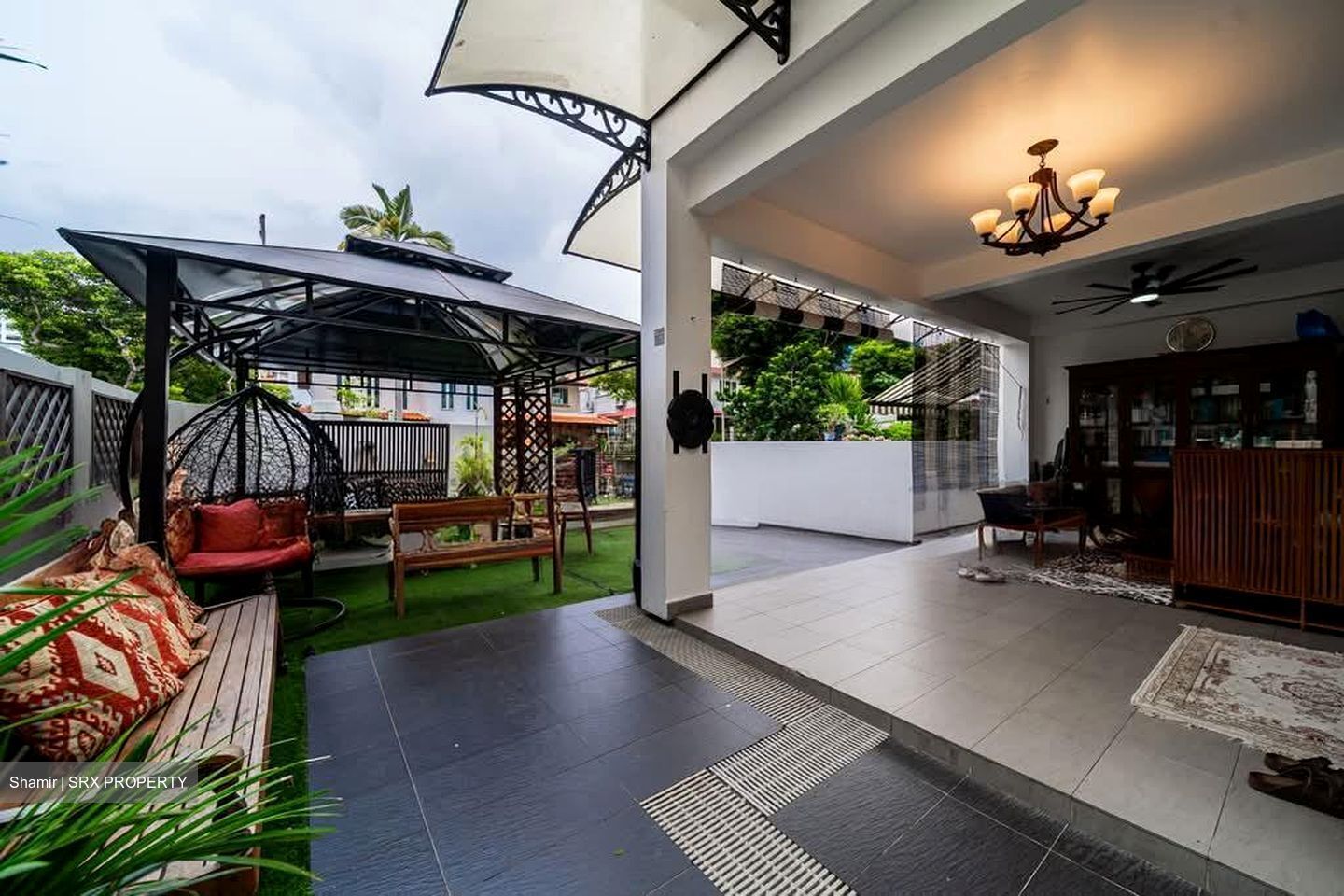 Peakview Estate (D16), Semi-Detached #556844051